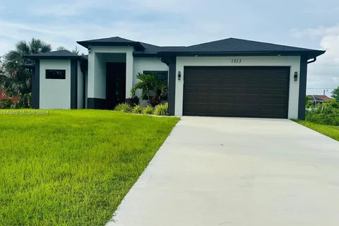 1813 NE 21st ST, Cape Coral FL 33909