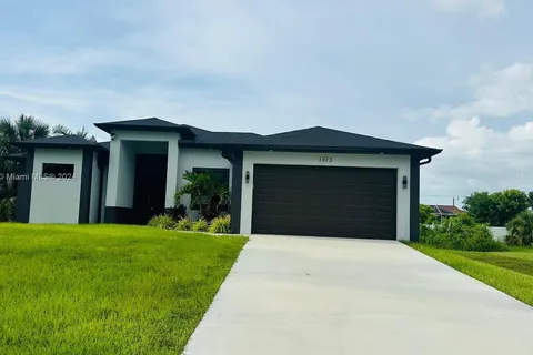 1813 NE 21st ST, Cape Coral FL 33909