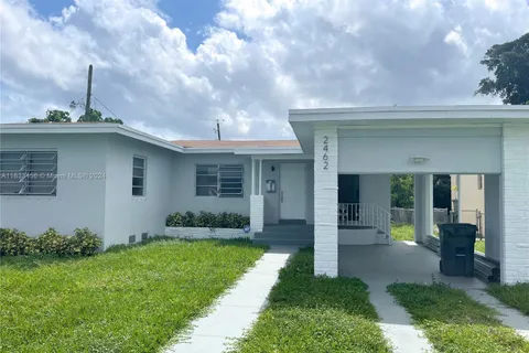 2462 Wiley St, Hollywood FL 33020