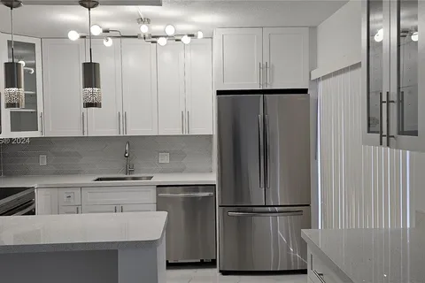 3310 S Meridian way # B, Palm Beach Gardens FL 33410