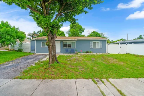 2340 SW 42nd Way, Fort Lauderdale FL 33317