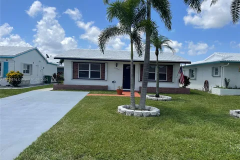 6808 NW 76th St, Tamarac FL 33321