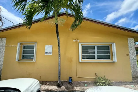 1727 SW 21st St, Fort Lauderdale FL 33315