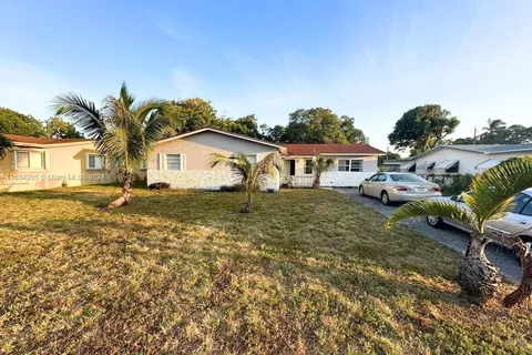 4910 NW 16th St, Lauderhill FL 33313