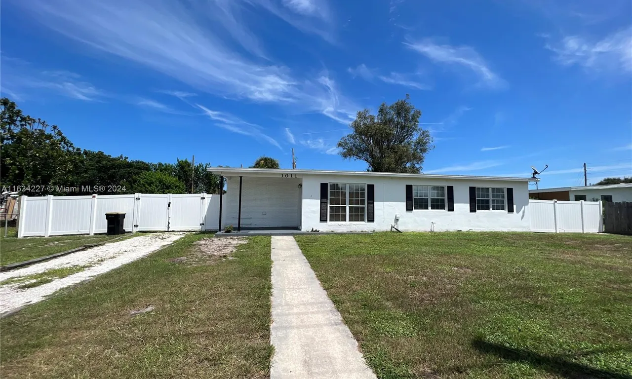 1011 NE Bianca, Palm Bay FL 32905