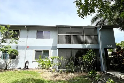 2753 S Oakland Forest Dr # 104, Oakland Park FL 33309