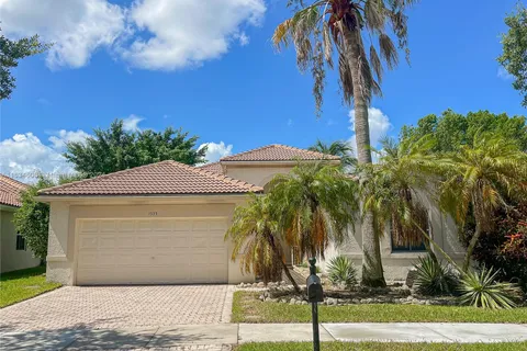 1535 Elm Grove Rd, Weston FL 33327