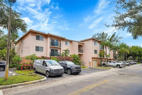 2021 SE 10th Ave # 205, Fort Lauderdale FL 33316