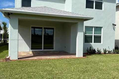 10585 SW Morning Glory Dr, Port St. Lucie FL 34987