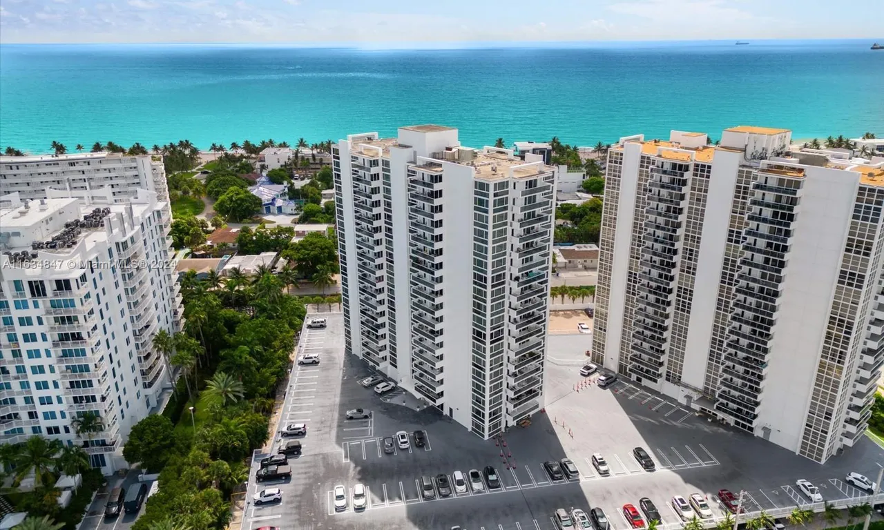 2715 N Ocean Blvd # 2B, Fort Lauderdale FL 33308