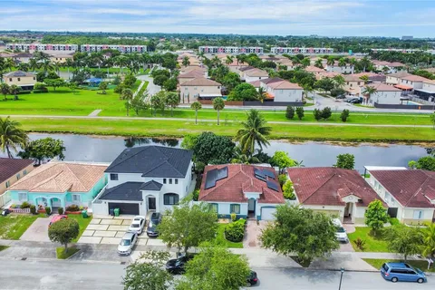 22592 SW 103rd Ct, Cutler Bay FL 33190