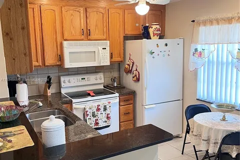 7300 NW 5th Ct # 201, Margate FL 33063