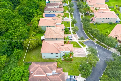 2256 SE 2nd St, Homestead FL 33033