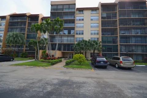 3821 Environ Blvd # 209, Lauderhill FL 33319