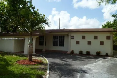 7120 Allen St, Hollywood FL 33024