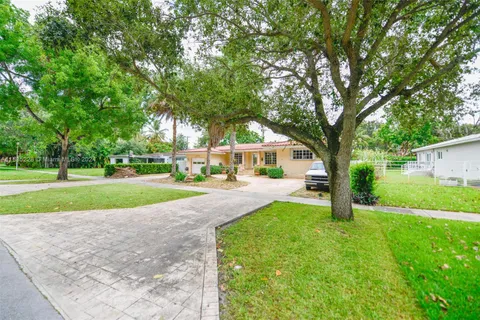 231 Deer Run, Miami Springs FL 33166