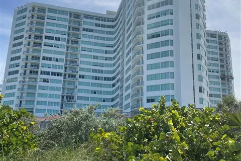 7135 Collins Ave # 912, Miami Beach FL 33141