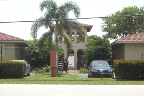 7500 NW 5th St # 111, Plantation FL 33317