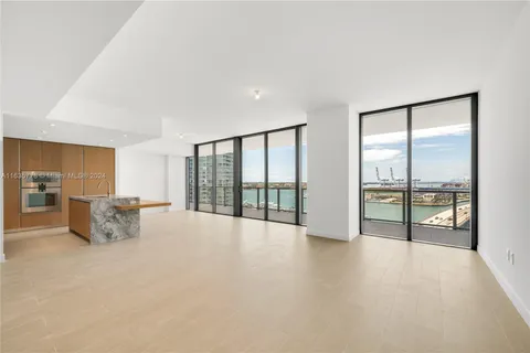 500 Alton # 903, Miami Beach FL 33139