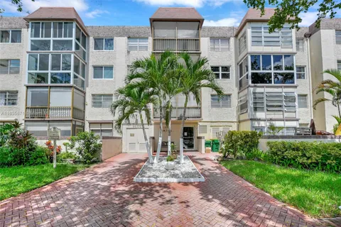 1681 NW 70th Ave # 205, Plantation FL 33313