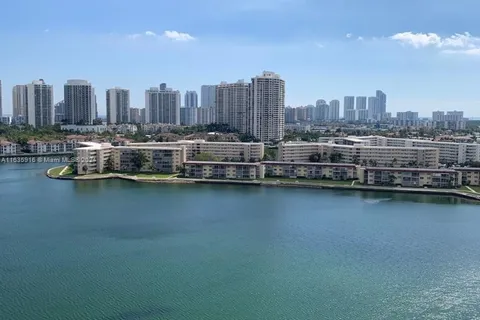 18041 Biscayne Blvd # 1605, Aventura FL 33160