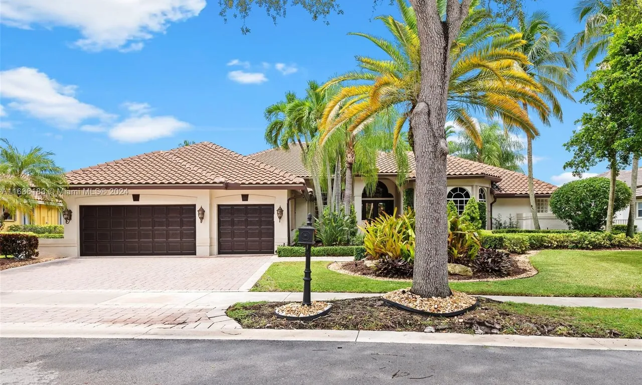 169 Dockside Cir, Weston FL 33327