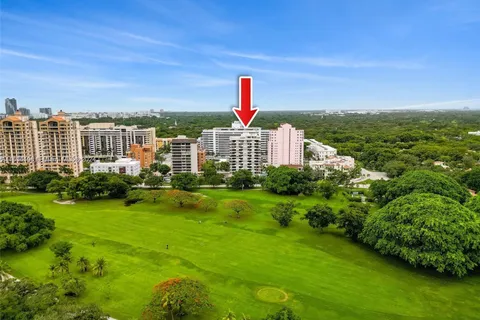 720 Coral Way # 7C, Coral Gables FL 33134