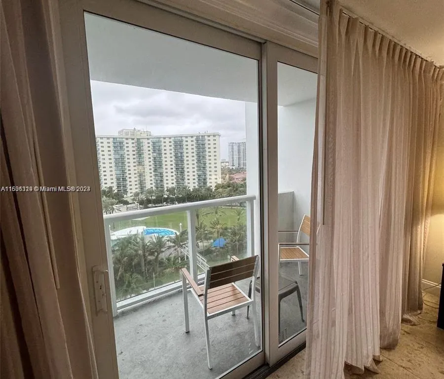 19201 Collins Ave # 831, Sunny Isles Beach FL 33160