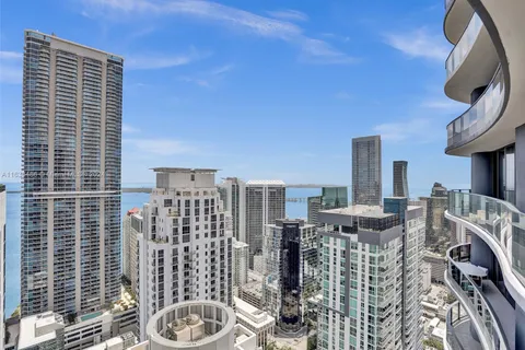 1000 Brickell Plz, Miami FL 33131