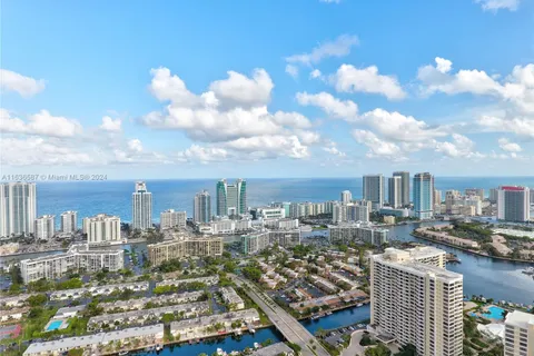 2500 Parkview Dr # 2019, Hallandale Beach FL 33009