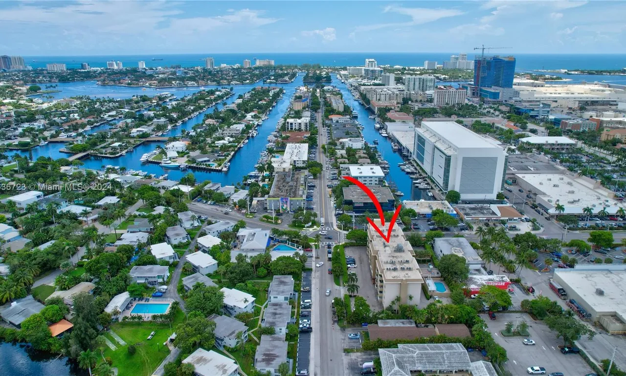 1050 SE 15th St # 203, Fort Lauderdale FL 33316