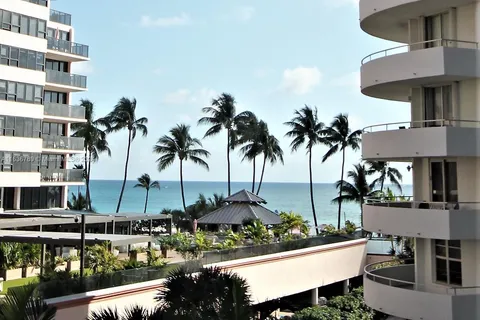 5161 Collins Ave # 403, Miami Beach FL 33140