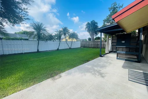 11740 NW 44th St, Sunrise FL 33323