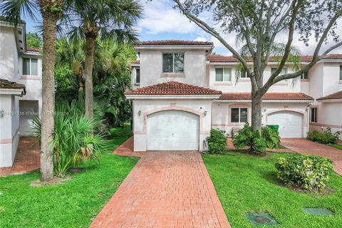 7659 Tamarac Island Circle, Tamarac FL 33321