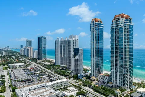 17901 Collins, Sunny Isles Beach FL 33160