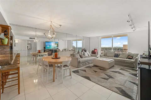 1501 S Ocean Dr # 1202, Hollywood FL 33019