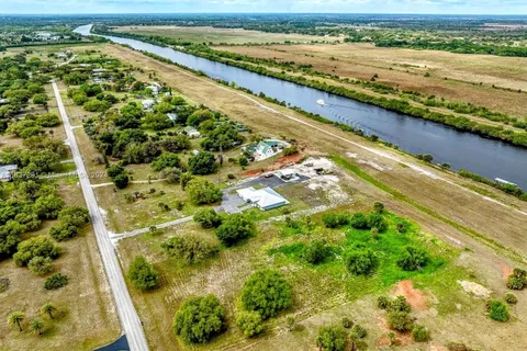 1589 Frontier, Other City - In The State Of Florida FL 33935