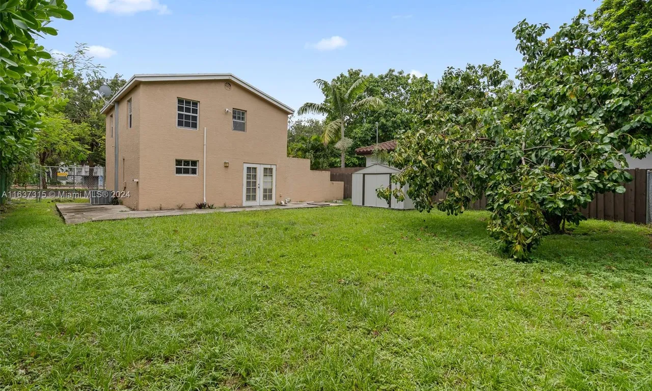 1680 NE 168th St, North Miami Beach FL 33162