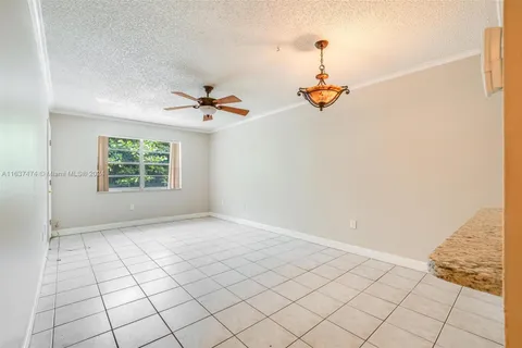 13101 Memorial Hwy # 216, North Miami FL 33161