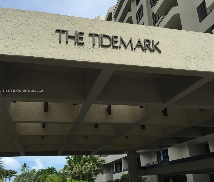 201 Crandon Blvd # 207, Key Biscayne FL 33149