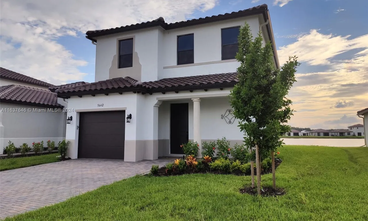 5642 Carrara Drive, Ave Maria FL 34142