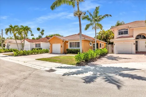 409 Kelly Ln, Weston FL 33326