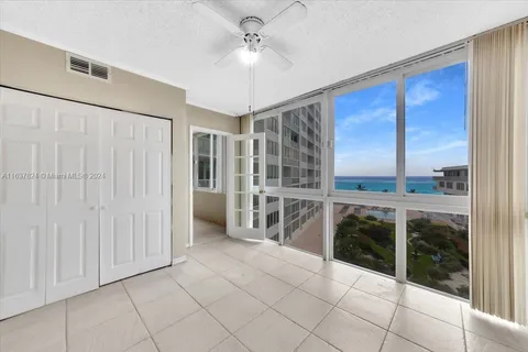 5401 Collins Ave # 428, Miami Beach FL 33140