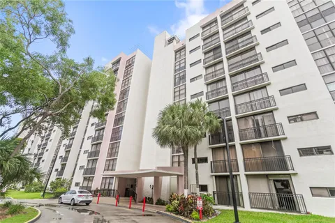 16909 N Bay Rd # 316, Sunny Isles Beach FL 33160