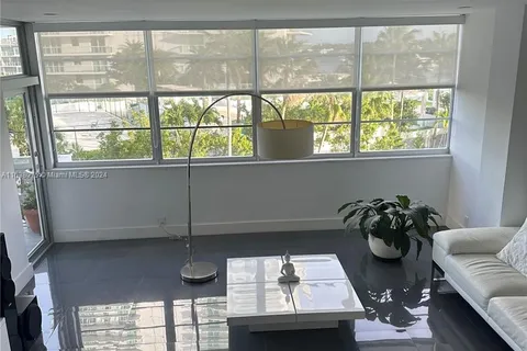 20 Island Ave # 505, Miami Beach FL 33139