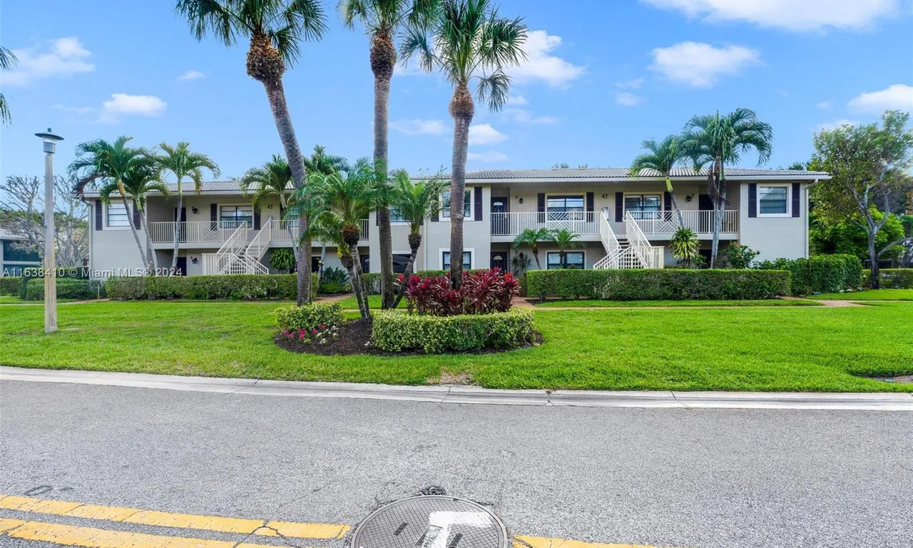 47 W Stratford Ln W # F, Boynton Beach FL 33436