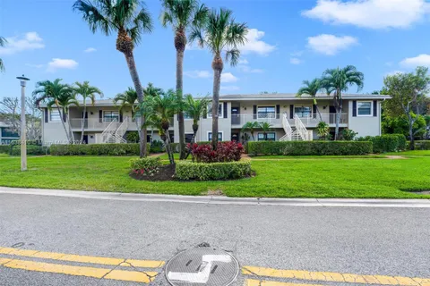 47 W Stratford Ln W # F, Boynton Beach FL 33436