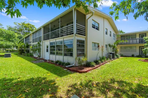 4 Markham A # 4, Deerfield Beach FL 33442