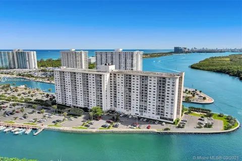 400 Kings Point Dr # 320, Sunny Isles Beach FL 33160