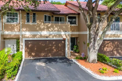 4911 Riverside Dr # 205, Coral Springs FL 33067